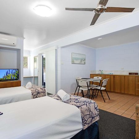 Island View Motel Townsville Buitenkant foto